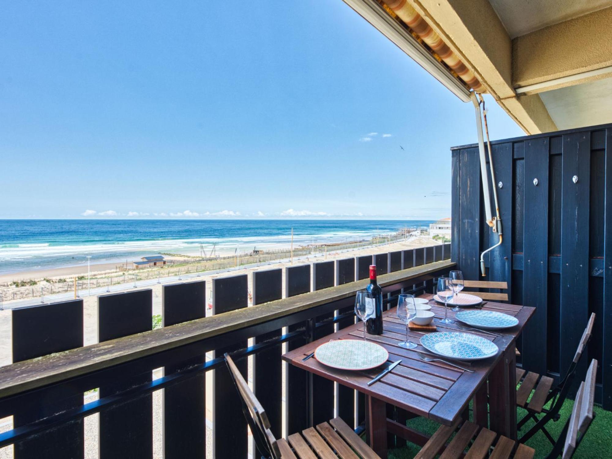 Les Oceanides-14 By Interhome *